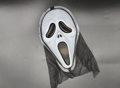 Careta Scream con capucha x1