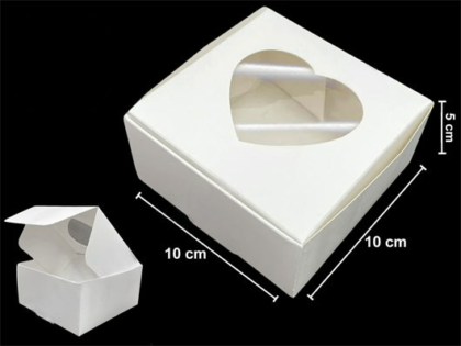 Caja con visor corazon blanca multiuso (10x10x5cm) x1